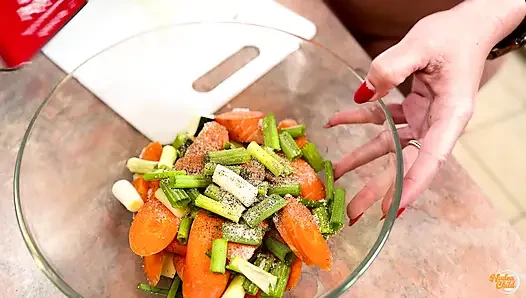 The Nudea Cooking Show - Slammin' Salmon