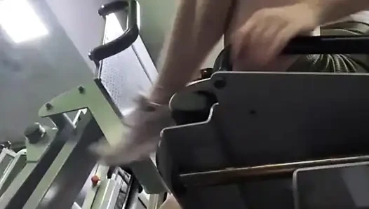 Тренировка Jucielussie в спортзале
