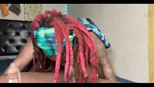 Gırtlağına kadar binme becerileri harika