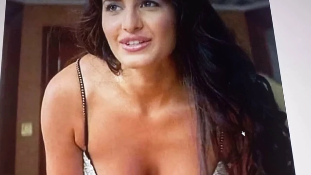 Katrina kaif hot boobs