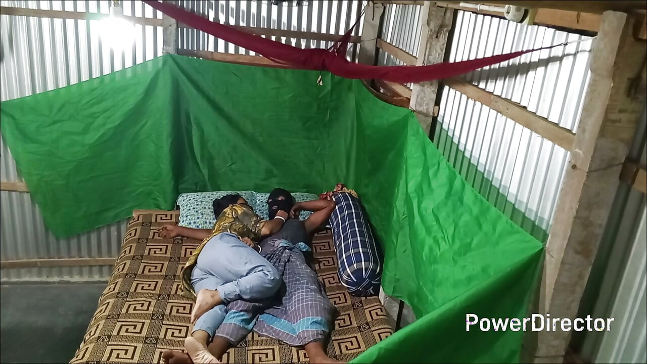 Makcik Desi dengan anak tiri kongkek bontot