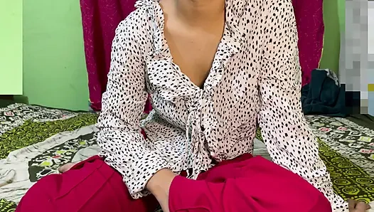 My sexy stepcousin looks very hot and to day i want to fucking with her