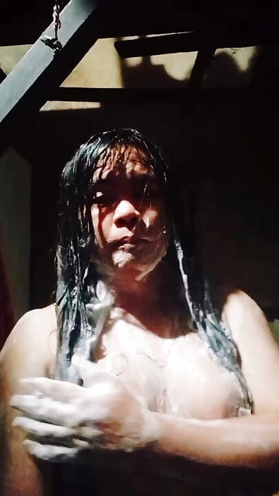 Filipina Babe Plays in Abandoned Comfort Room While on Secret Video Call - Ayesha Sy