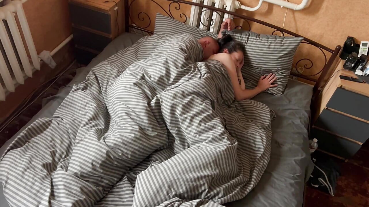 Young Wife Straddled Her Stepdaddy and Fucked!!!!