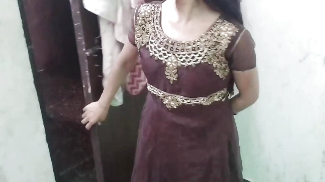 Abbu jaan ne meri jawani dekh kar jabar dasti pela