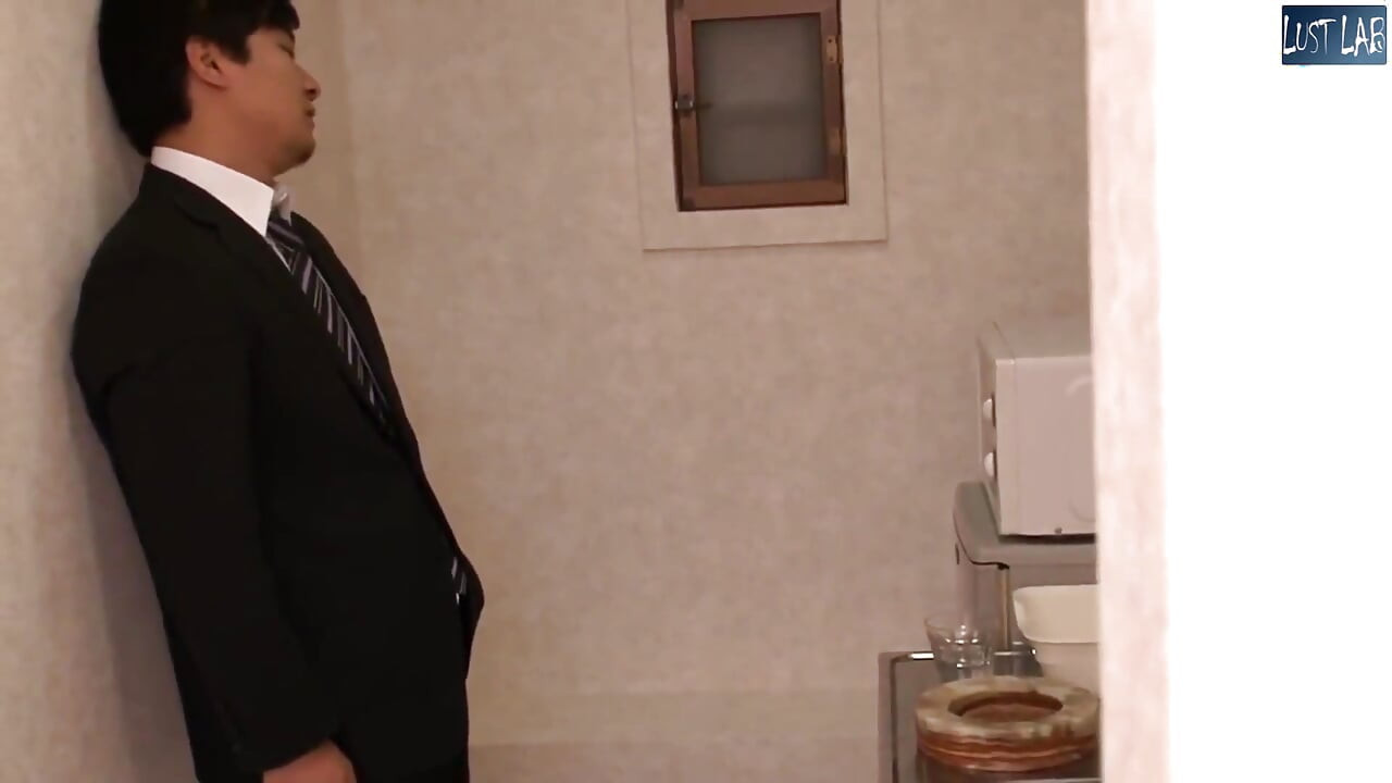Office Temptation - the Pantyless Coworker Suddenly Undresses Right Before His Eyes Part 2