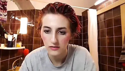 Ich färbe meine haare wieder rot vor der kamera ein