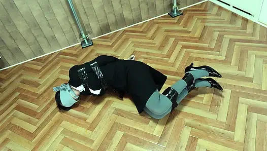 Die anvisierte Bürofrau wurde mit Klebeband gefesselt