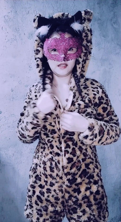 I can be your little kitty