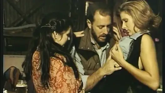 Ahırda sikiş