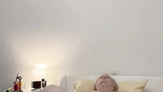 Трахаю бабушку