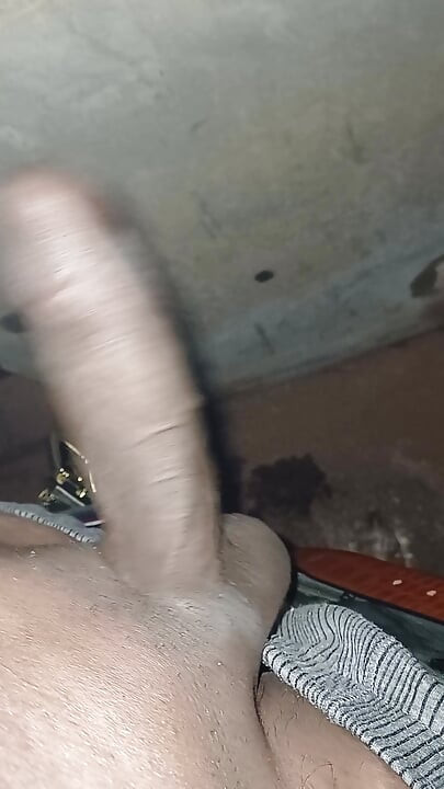 Kise ko apne wife ko chud bana ho to bolo