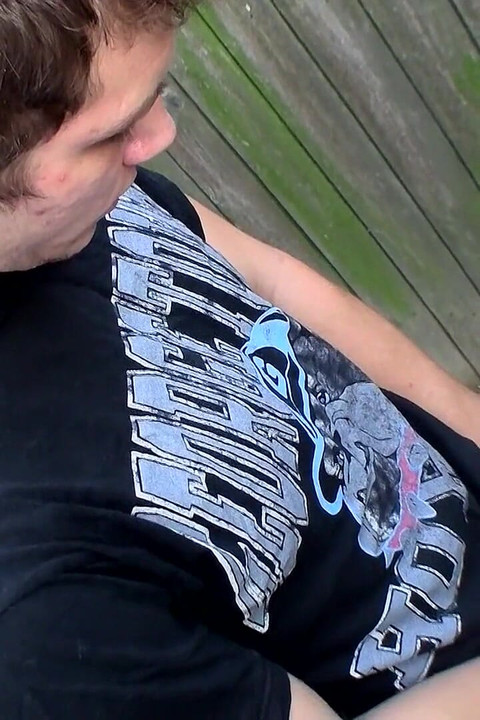 Pissing & jerking out some hot juice!