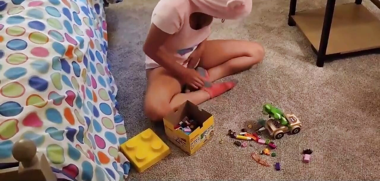 Stepdaughter Role-playing and Getting Fucked with a Pussy Cumshot