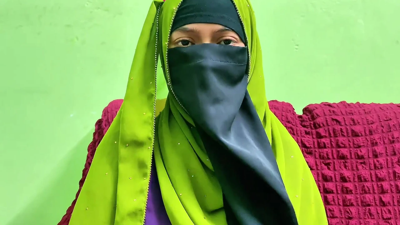 stepUncle what are you doing , I am like your stepdaughter