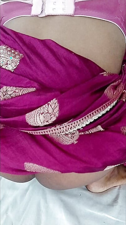 Desi girl hard  choot fucking by lauki and moaning louder