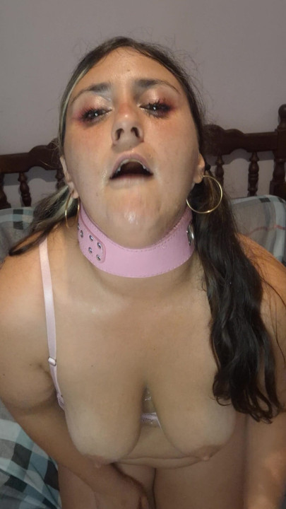 Collar On, Throat Open – Extreme Deepthroat & Spit Play with Submissive Girl