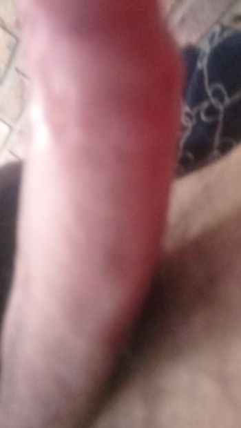 Sexo anal por primera vez con mucho semen y juguetes