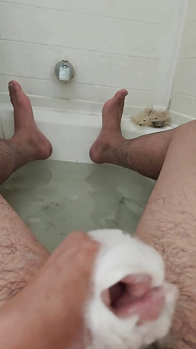 Soapy Wanking in the Tub