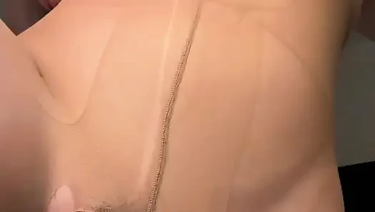 Rothaariges groovy mädchen