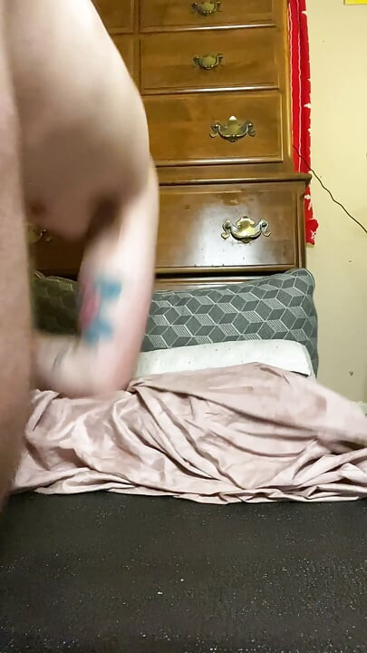 Stretching my Ass and Finishing with Dildo