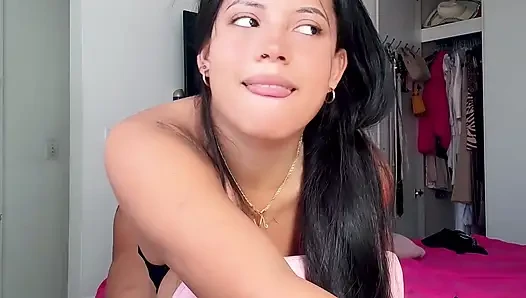 Latina teen in squirt and masturbation very exciting