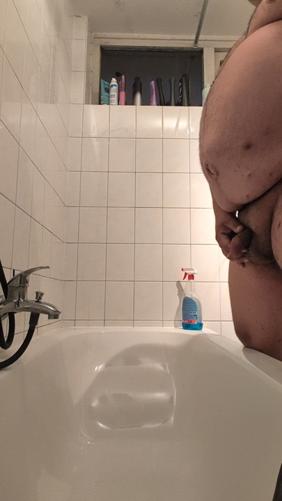 Me pissing on a horny night