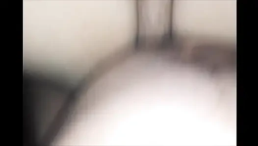 Üvey kız kardeşimin büyük götünü sikiyorum