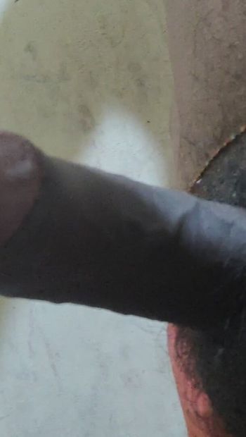 Ein mann zeigt körper und penice indischen sex mms