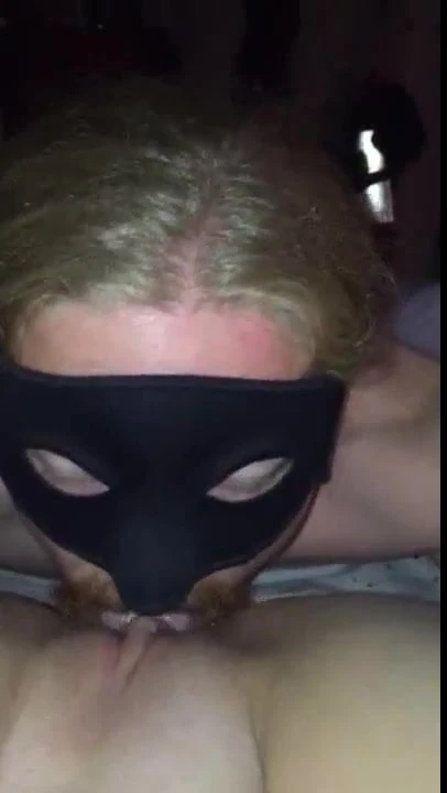 Cunnilingus and fingering filmed in the heat of the moment
