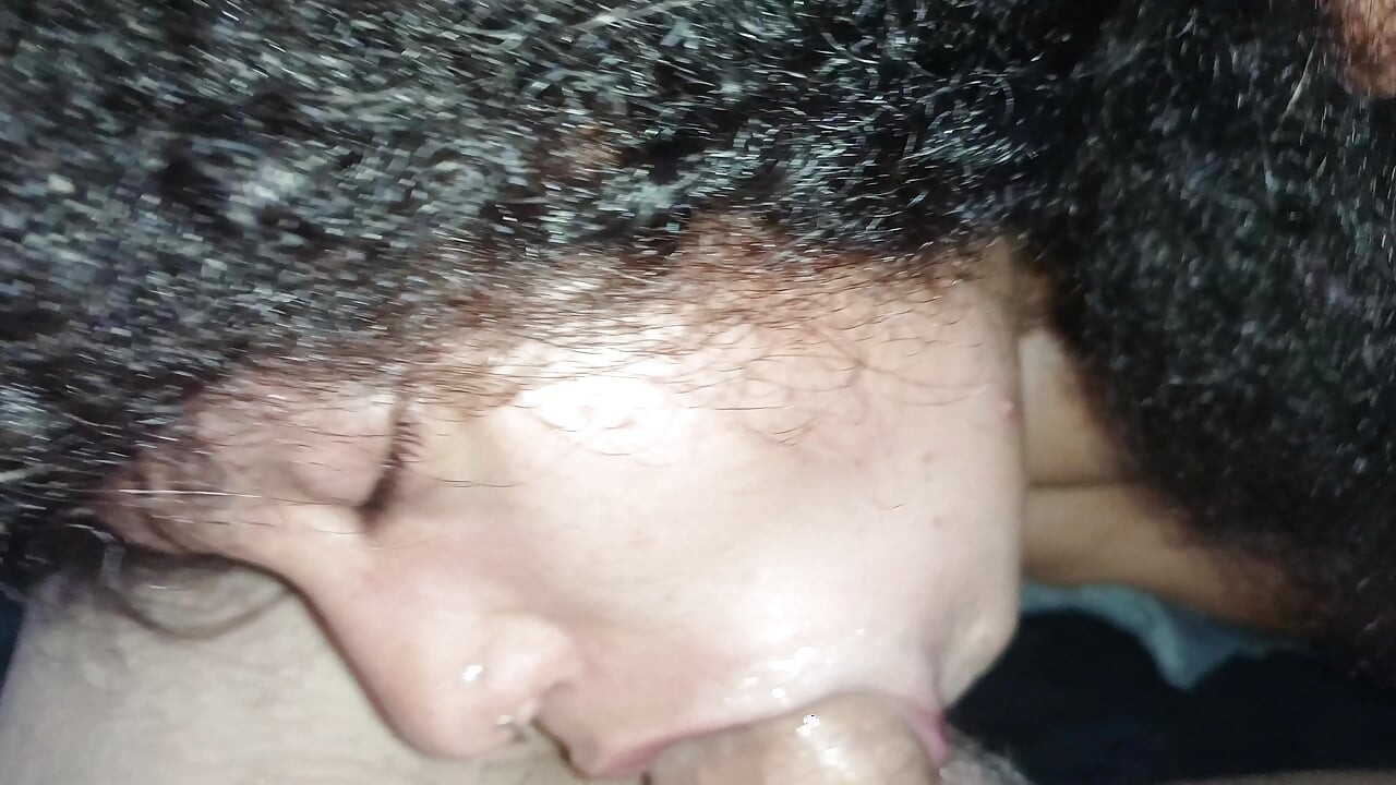 THE BEST BLOWJOB, SHE FUCKS HARD UNTIL SHE MAKES THE CUCKOLD CUM IN HER MOUTH