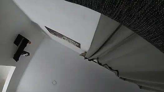 Gadis Argentina minta aku pakai kondom