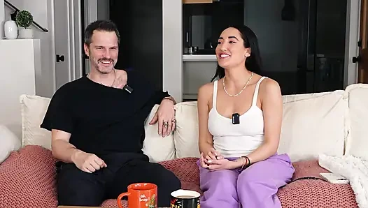 Bintang latina cantik chloe amour twerking di podcast tom games