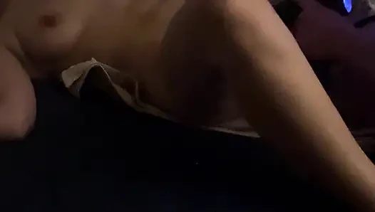 Bunni fışkırtmaya zorlanıyor