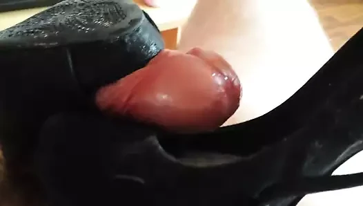 Üçlü yüksek topuk boşalması