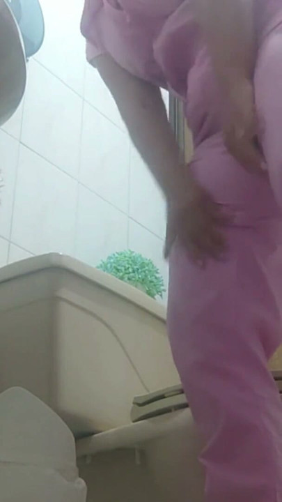 Camera catches nurse pissing | Clip 2