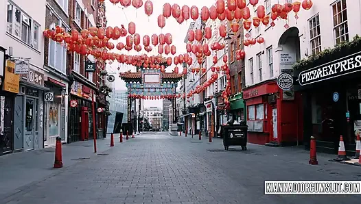 Kianna Dior В Массажном Салоне С Камшотом На Лицо С Участием Jonni Darkko