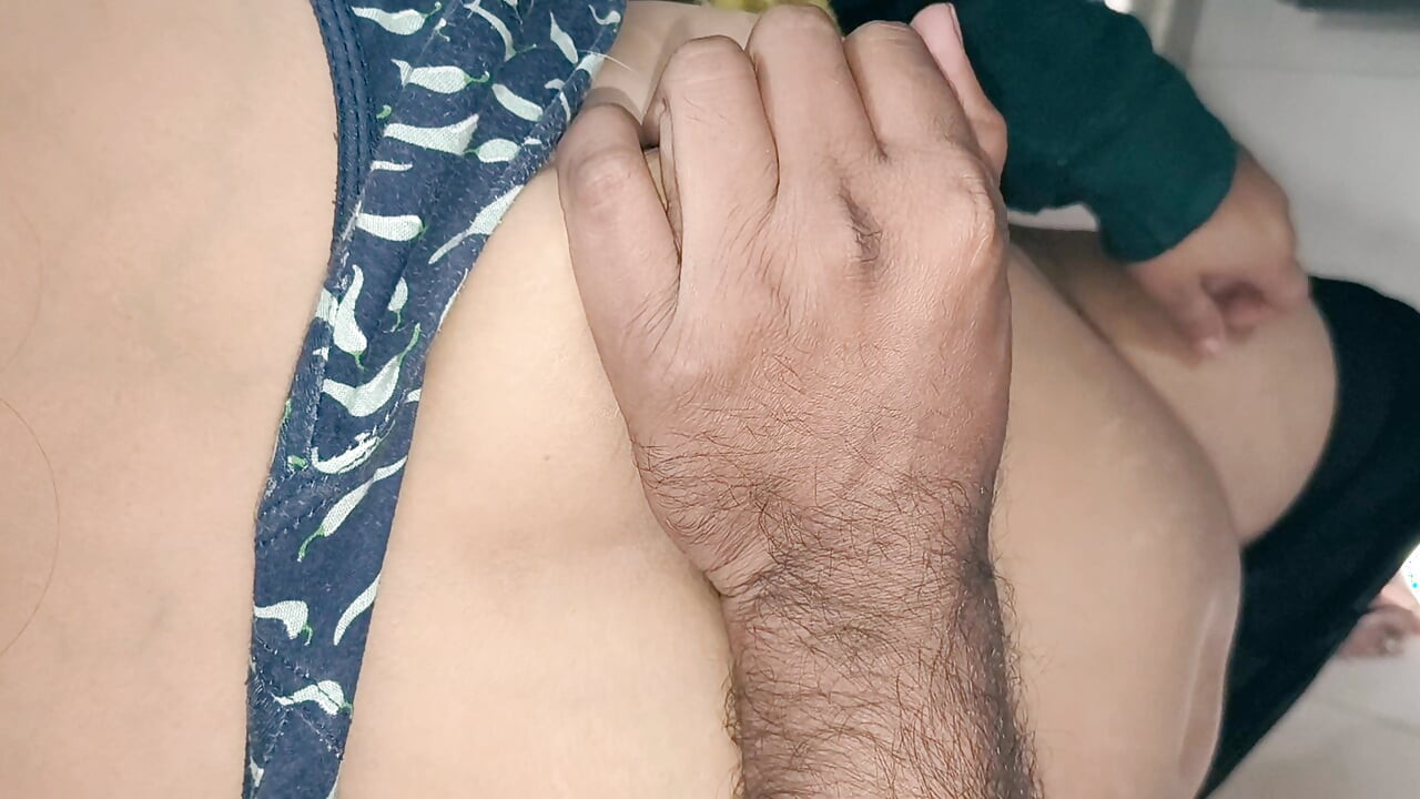 Huge Cumshot for My Favorite Bhabhi