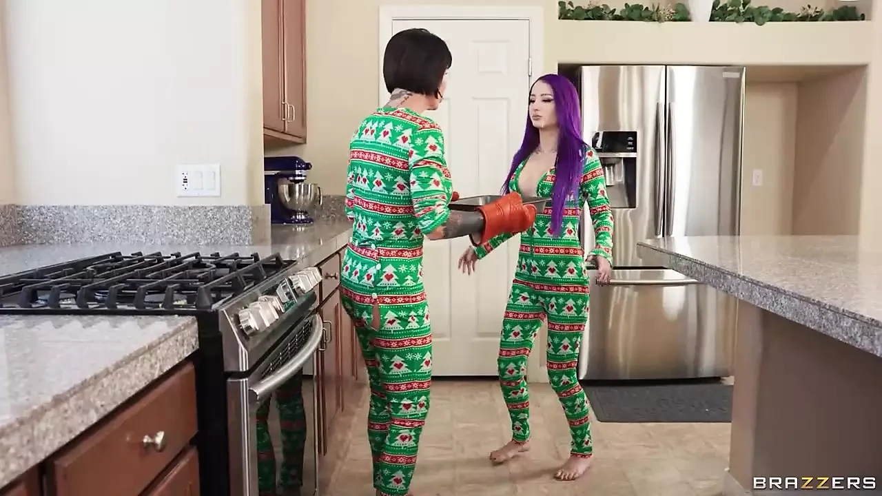 A Christmas Switcheroo Part 2 Shay Fox Brazzers