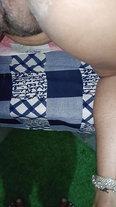 Секси Буди с гаджето си в Нойда