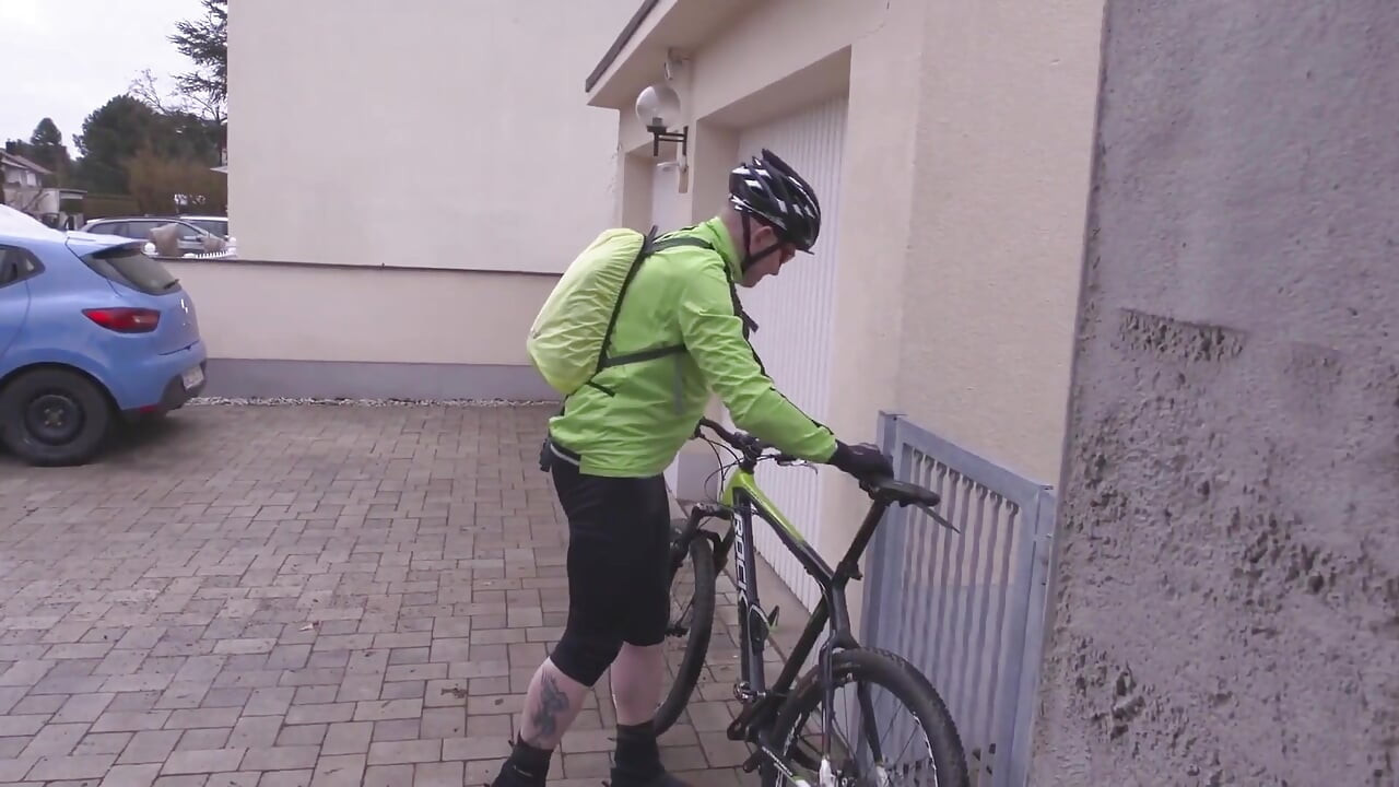 สาวผิวดําหุ่นเป๊ะชอบขี่ควยแก่