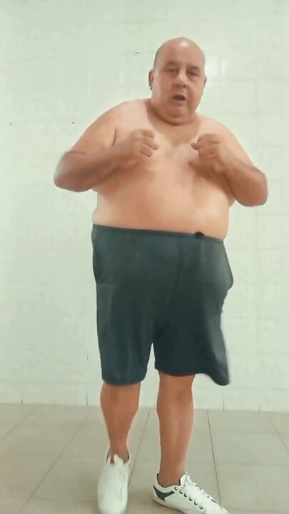 You Are Standing Right in Front of Bubba Wrestle!