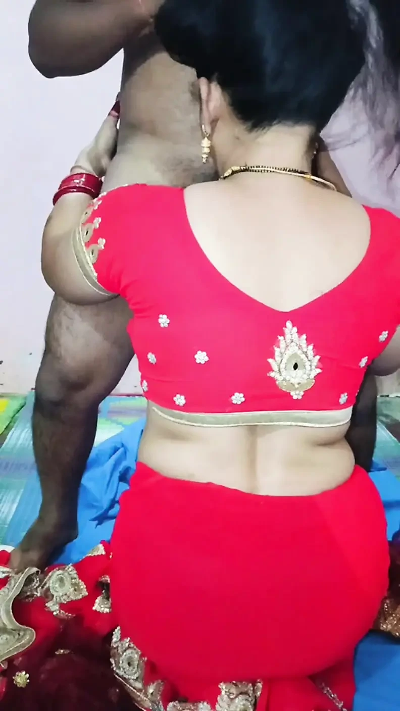 Lal saree bhabhi ki mast Chudae ki Part 1