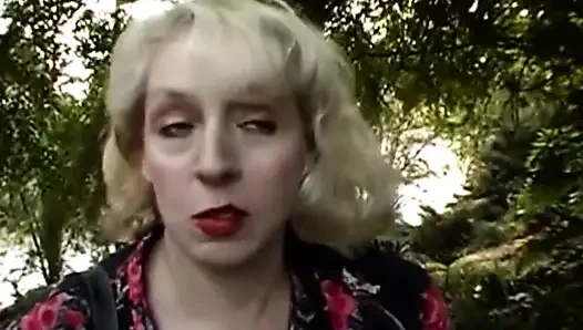 Mature Bitch Gets Pounded in Missionary