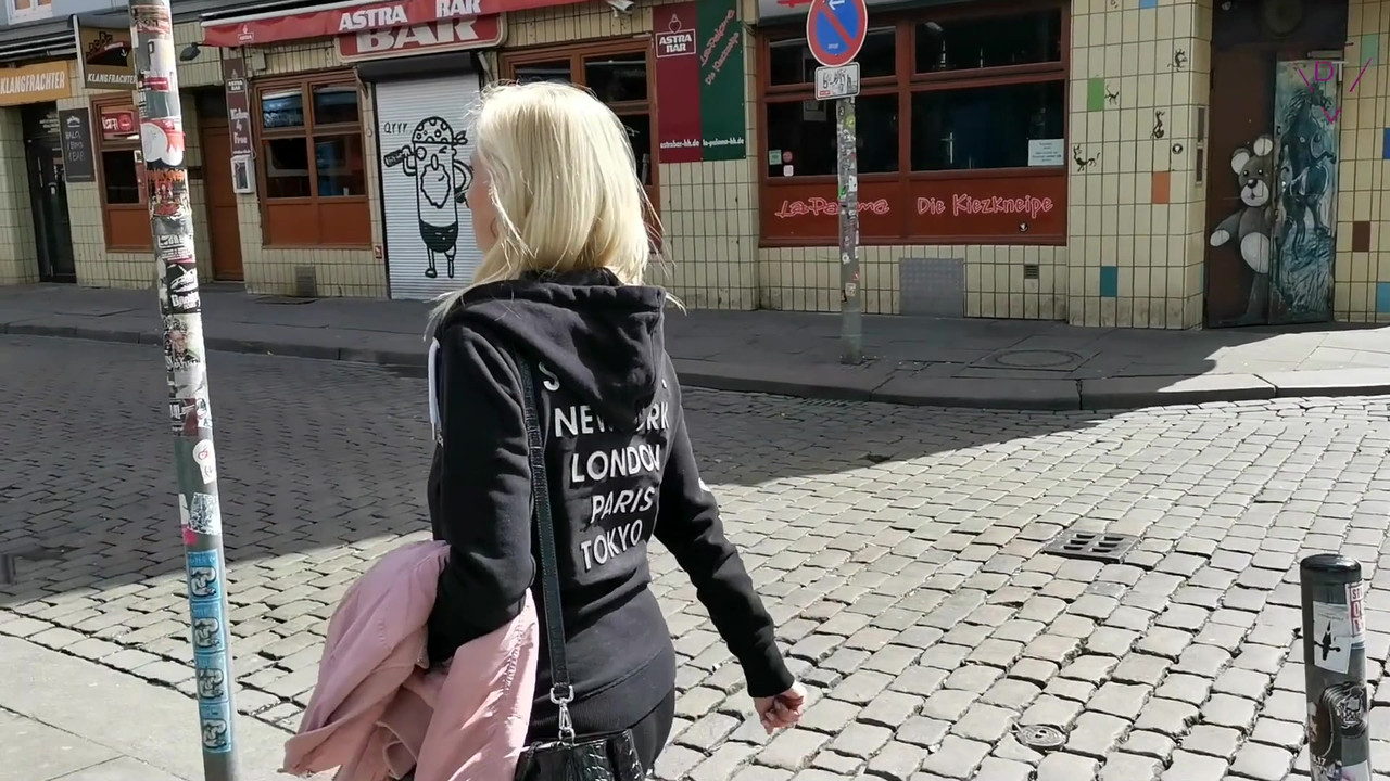 The hobby whore from Herbertstraße – Blank in the cunt fucked!