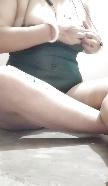 Transando com o namorado na frente do marido