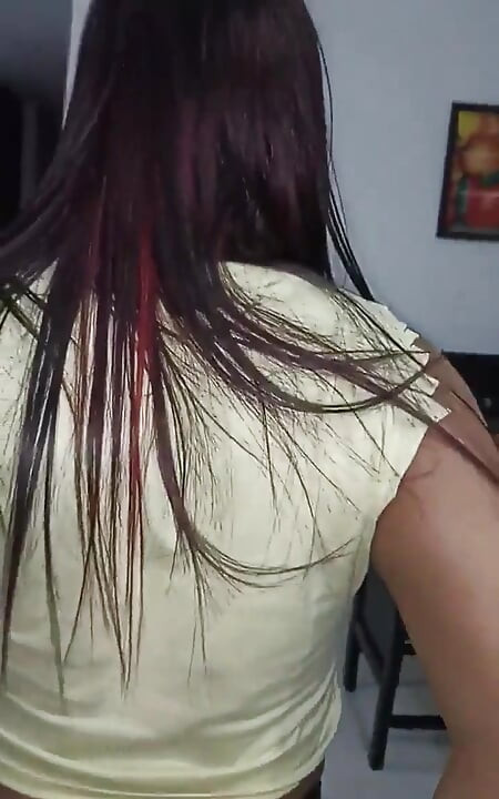 Meri larki ki bari gand pyari vah miyami gloospet aur pikaa6 se hai