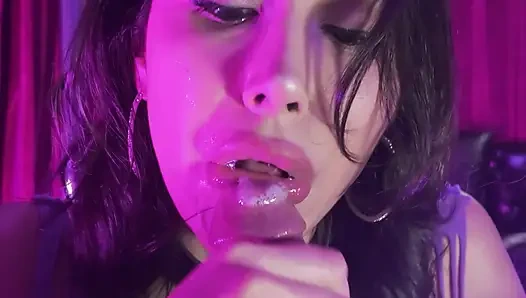 Vertikal: vip room ep.7: penari striptis seksi penelope suka memuaskan