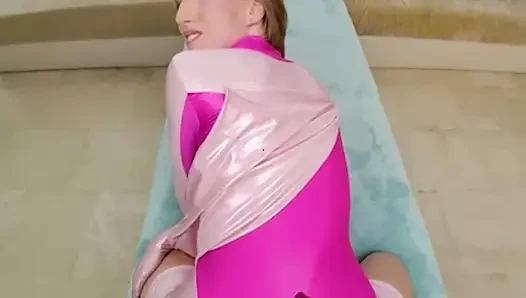 VRCosplayX, alle Atome im Universum, kamen zusammen, um U und Oktabien red als INVINCIBLE ATOM EVE näher zu bekommen teil 3