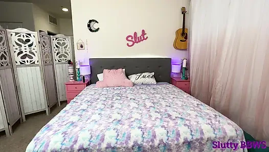 Сюзанна приглашает сладострастную Vixen Curvy Mary, чтобы удовлетворить жажду больших сисек и задницы ее мужа.